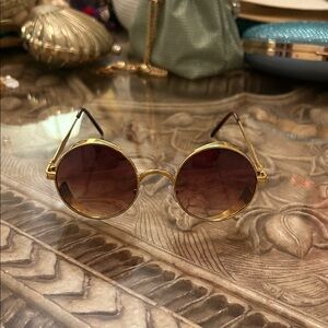 Gold Round Sunglasses